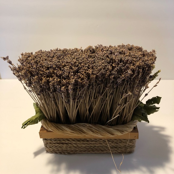 DRIED flowers scented centerpiece arrangement. - Picture 5 of 8